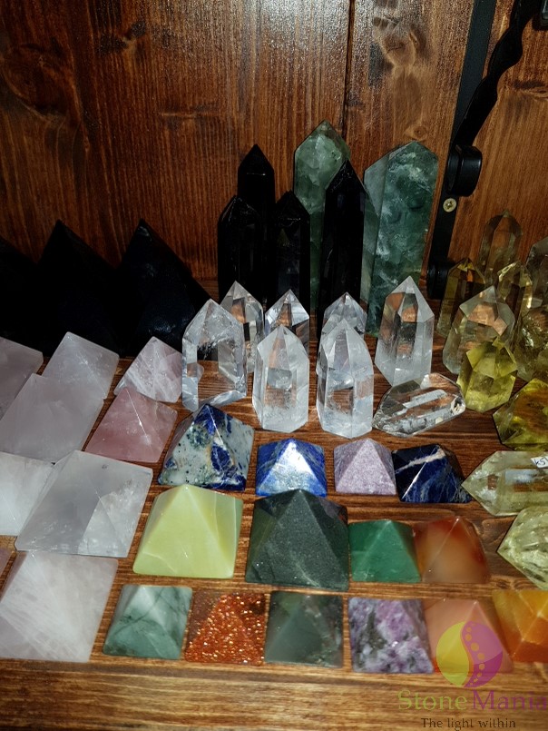 Varfuri si piramide pietre semipretioase naturale