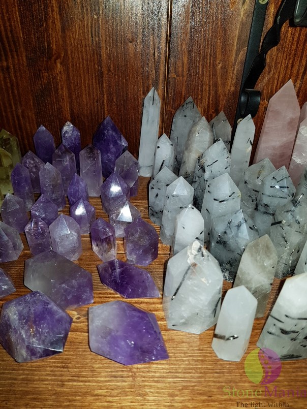Varfuri si piramide pietre semipretioase naturale