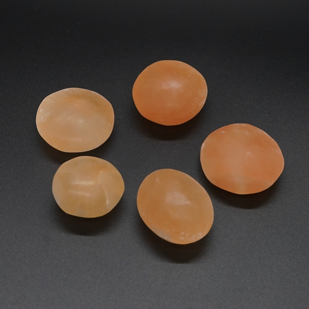 Selenit alb orange oval slefuit 5cm
