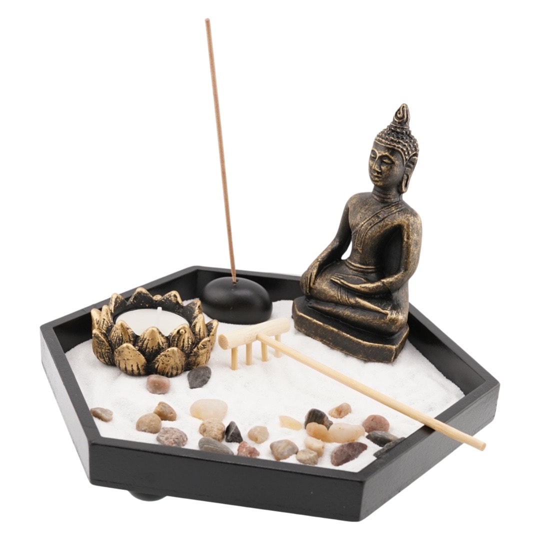 Decoratiune gradina zen in miniatura suport hexagonal cu buddha lumanare betisoare parfumate si accesorii