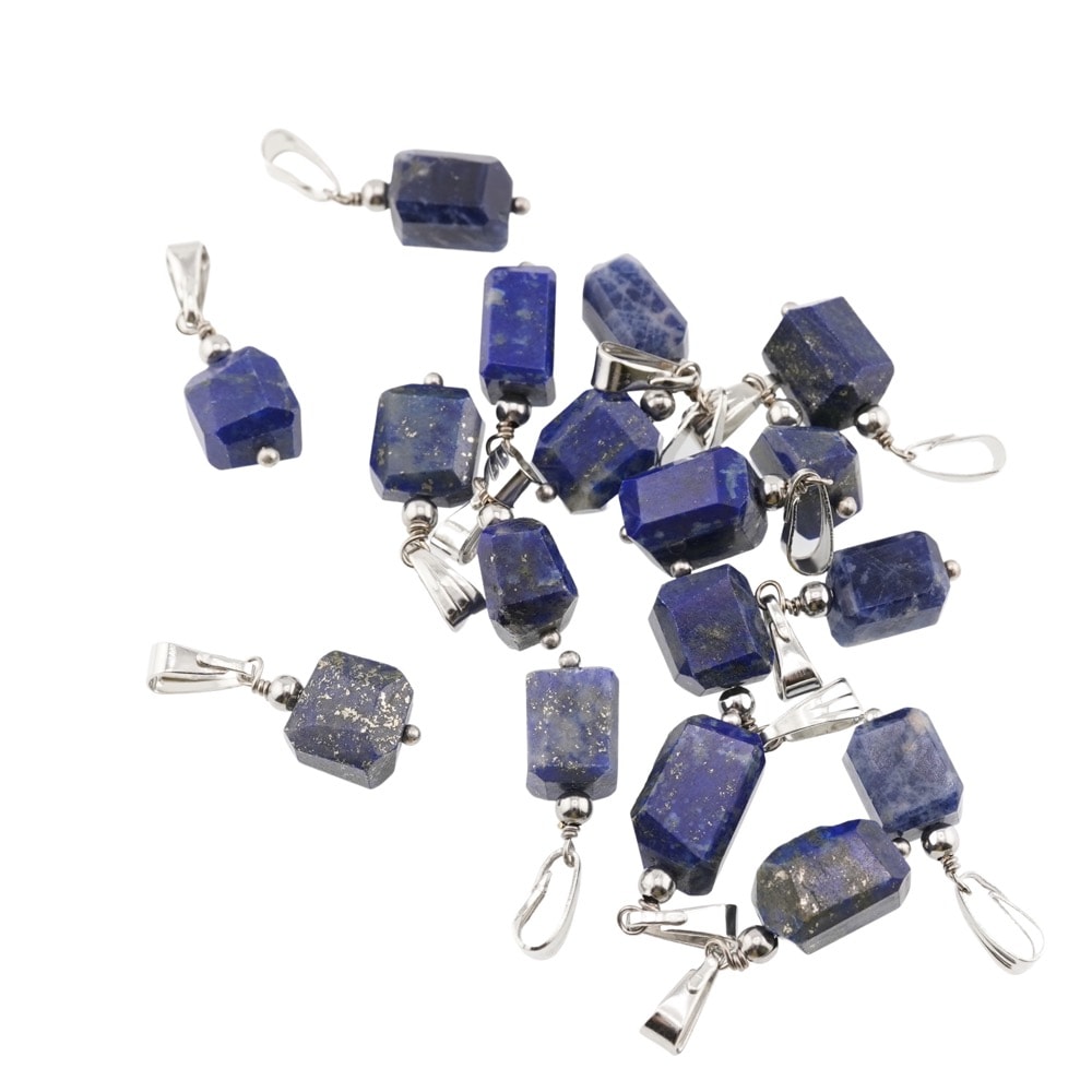 Pandantiv fatetat manual cu lapis lazuli 9-10mm