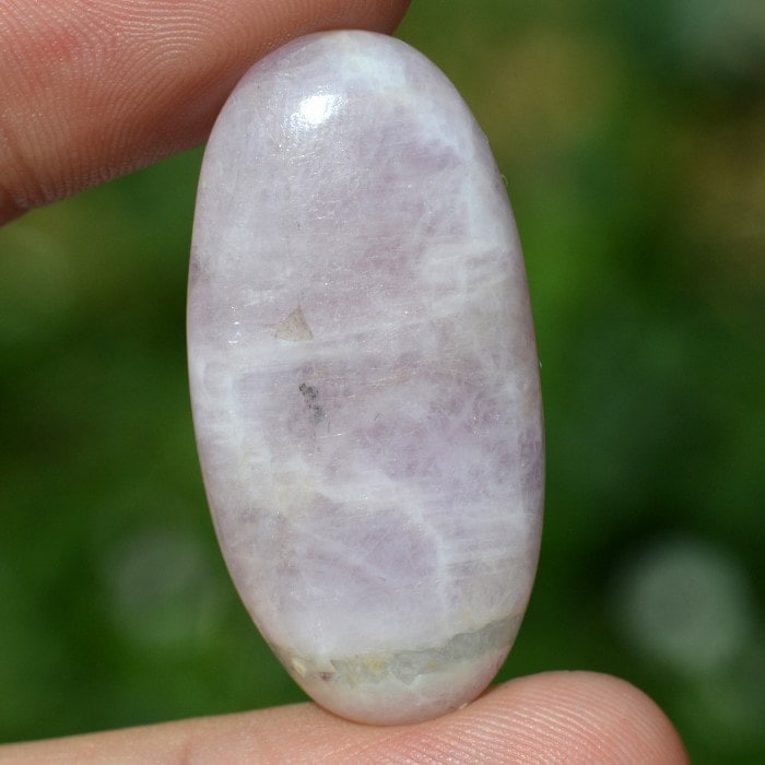 Cabochon kunzit 37x18x6mm r3