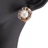 Cercei din cupru placat cu aur roz 18k model floare cu perla, 14mm, imagine 3