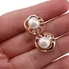 Cercei din cupru placat cu aur roz 18k model floare cu perla, 14mm, imagine 4