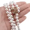 Colier reglabil cu Perle de Mallorca albe si accesoriu fluture auriu, 8mm, imagine 4