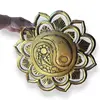 Decoratiune din lemn sculptat cu Ying Yang auriu, imagine 3