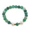 Bratara pe elastic Perle de cultura, bumbi aurii si Agat verde sfere mate 8mm