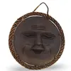 Masca decorativă rotundă vintage din lemn sculptat manual, față zâmbitoare, 20cm