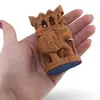 Figurina elefant vintage din lemn sculptat manual, cu turn decorativ, 8cm, imagine 3