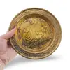 Farfurie decorativa vintage din alama gravata, scena cu camila si palmieri, 12cm, imagine 3