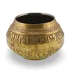 Vas decorativ din alama vintage, model auriu cu motive gravate, 7cm