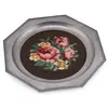 Tava vintage din metal octogonala cu broderie flori roz pe fundal maro, 21cm
