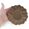 Farfurie decorativa vintage din alama, model floral in relief inchis la culoare, 13,5cm, imagine 3