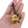 Amuleta breloc feng shui cu pisica Maneki Neko aurie si monede chinezesti, imagine 3