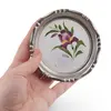 Suport pahar vintage din metal cu insertie floare mov, 9,5cm, imagine 3