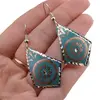 Cercei din cupru rombici, model mandala florala pe fundal bleu, imagine 3