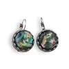 Cercei cu agatatoare model rotund cu montura argintie, Scoica Abalone - 20mm