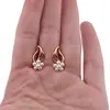 Cercei din cupru placat cu aur roz 18k, frunza cu floare din perle, imagine 3