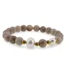 Bratara pe elastic Perle de cultura, bumbi aurii si Coral fosilic sfere 8mm, imagine 2