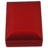 Cutie premium pentru bijuterii cu LED dreptunghiulara, rosie - 9cm