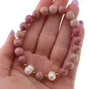 Bratara pe elastic Perle de cultura, bumbi aurii si Rodonit roz sfere 8mm, imagine 4