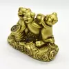 Statueta Feng Shui porc auriu din rasina 8,7cm, model 11