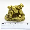 Statueta Feng Shui porc auriu din rasina 8,7cm, model 11