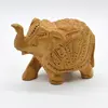 Elefant sculptat manual in lemn, India, mic - 7,5cm