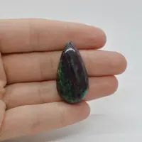 Cabochon Rubin in zoisit 34x18x7mm C33