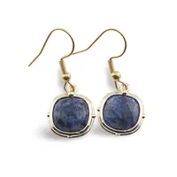 Cercei cu agatatoare Lapis Lazuli patrat cu montura aurie, 15mm