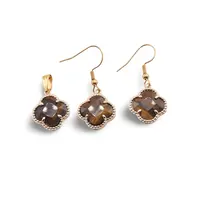 Set Cercei cu agatatoare si Pandantiv Ochi de tigru trifoi cu montura aurie, 18mm