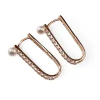 Cercei din cupru placat cu aur roz 18k bucla alungita cu perla si zirconii, 24mm