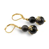 Cercei cu agatatoare Obsidian auriu sfere si flori aurii, 8-10mm