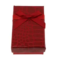 Cutie pentru cadou dreptunghiulara rosie, 8x5cm