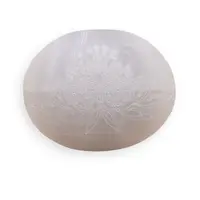 Selenit palmstone gravat cu floare de lotus, 6-7cm