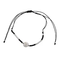 Bratara reglabila cu margele cilindrice negre si albe cu cruce gravata pe element din Sidef