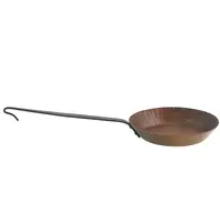 Tigaie decorativa vintage din cupru cu maner lung din fier, 24,5cm