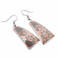 Cercei din cupru trapezoidali, model stele florale bleu