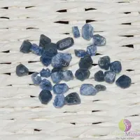 Safir albastru brut 3-4mm - 5g Safir albastru brut 3-4mm - 5g