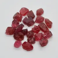 Spinel rosu brut 4-5mm