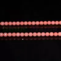 Colier coral roz sfere fatetate 6mm
