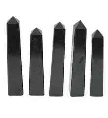 Turn / Obelisc cu patru fatete din Onix, 70-90g