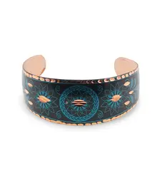 Bratara reglabila lata din cupru cu model geometric floral pe fond negru