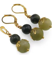 Set cercei si pandantiv Jad nefrit sfere si flori aurii, 8-10mm