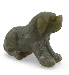 Figurina gravata din Jadeit in forma de catel