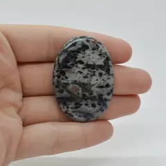 Cabochon Hornblend 44x31x5mm C35