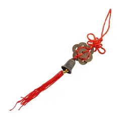 Amuleta Feng Shui cu 8 monede, clopotel si nod mistic rosu