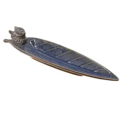 Suport din ceramica pentru ardere betisoare si conuri parfumate, frunza si peste albastru, 26cm AR92A