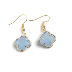Cercei cu agatatoare Agat bleu trifoi cu montura aurie, 18mm