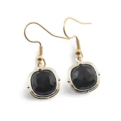 Cercei cu agatatoare Obsidian patrat cu montura aurie, 15mm